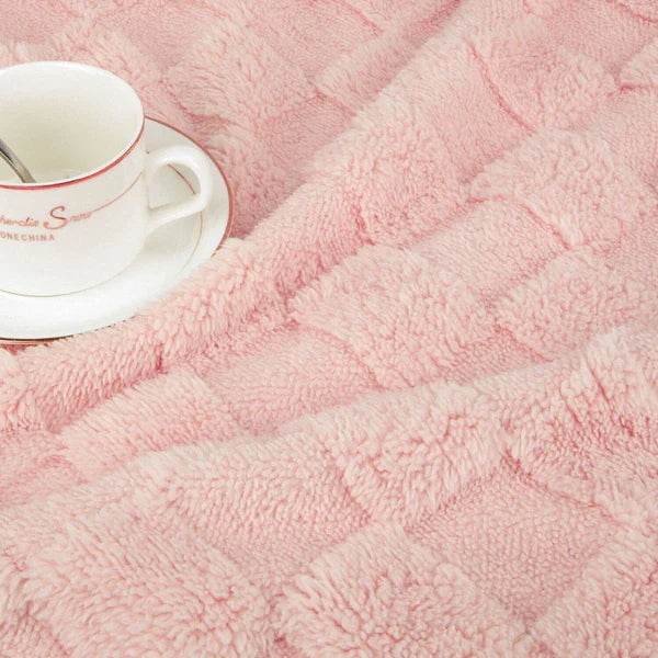 Soft Checkered Fleece Baby Blanket – Warm & Cozy for Newborns
